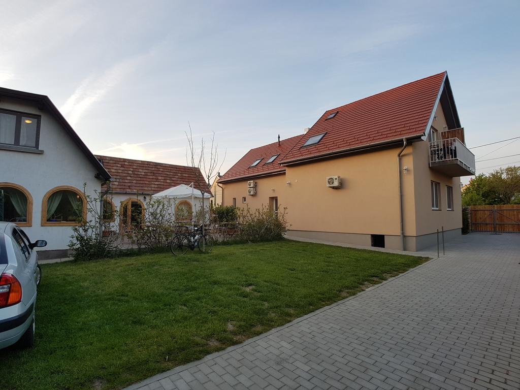 Babi Guesthouse - Babi Vendégház Balatonfüred Extérieur photo